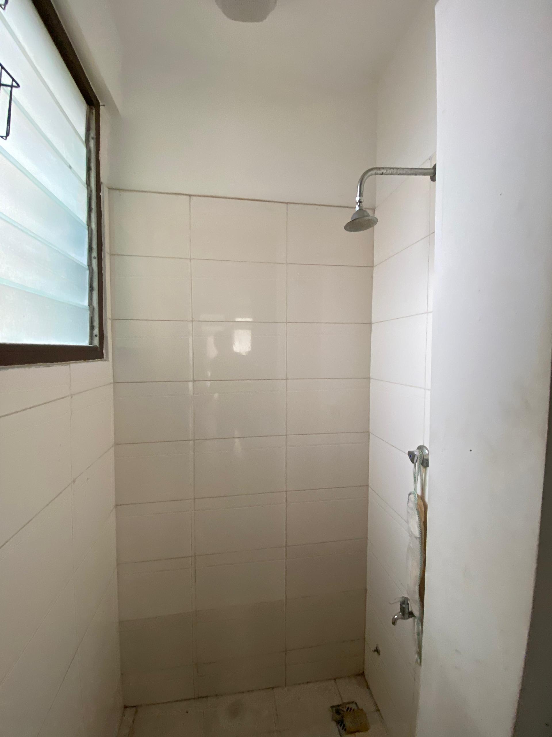Three (3) Bedroom Apartment For Rent at Sakumono