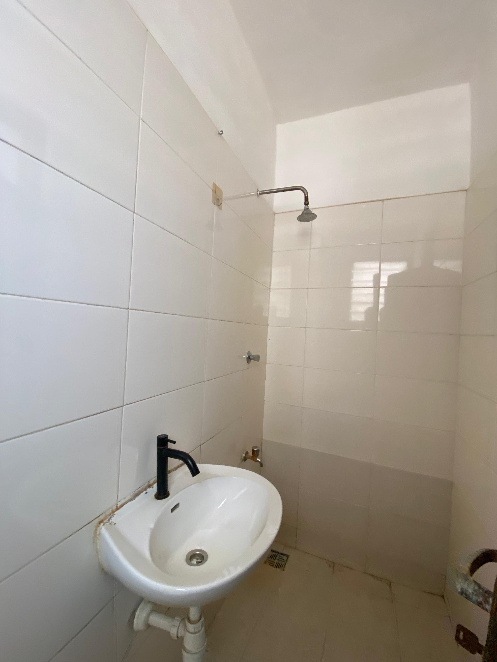Three (3) Bedroom Apartment For Rent at Sakumono