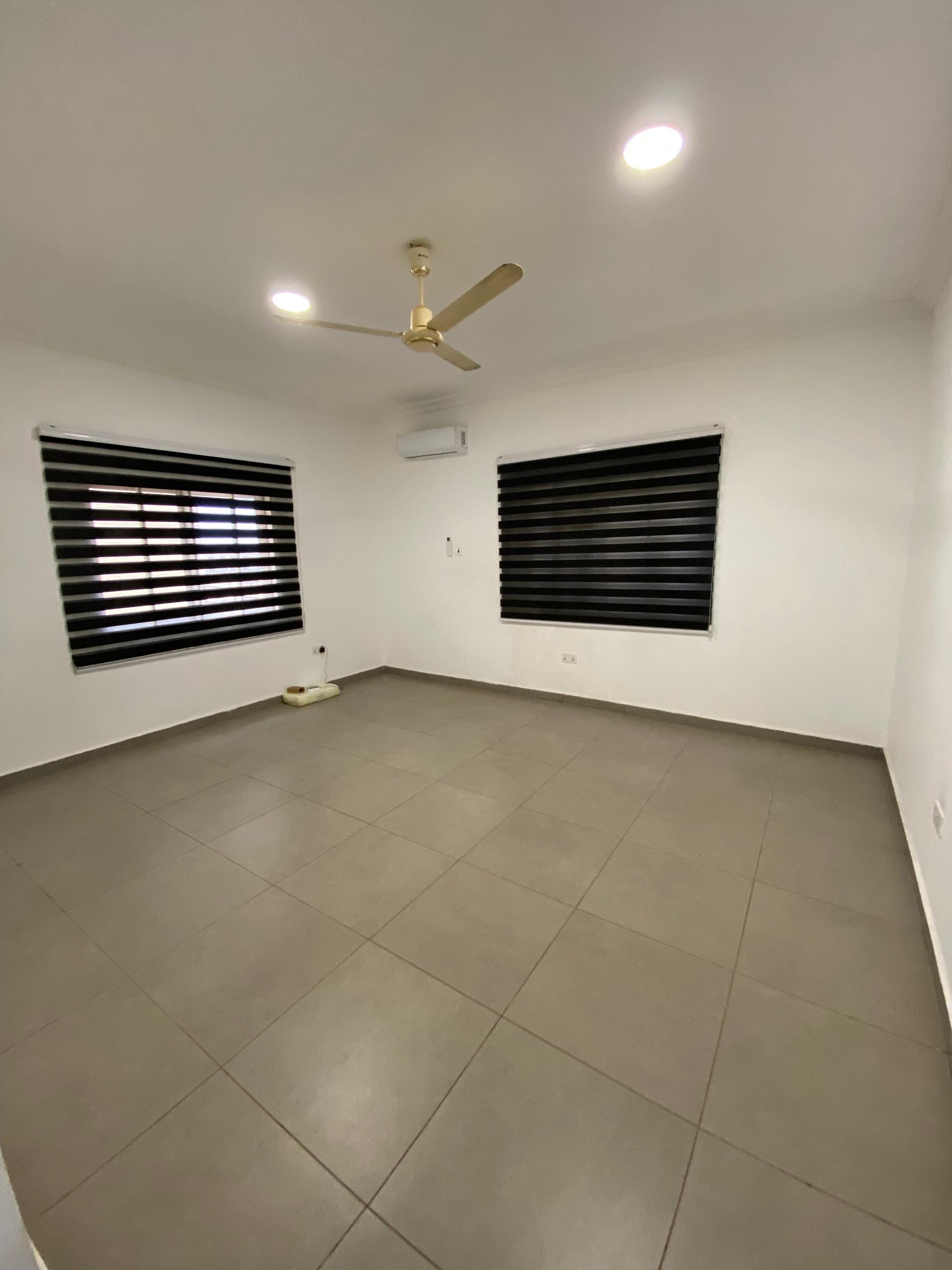 Three (3) Bedroom Apartment For Rent at Sakumono