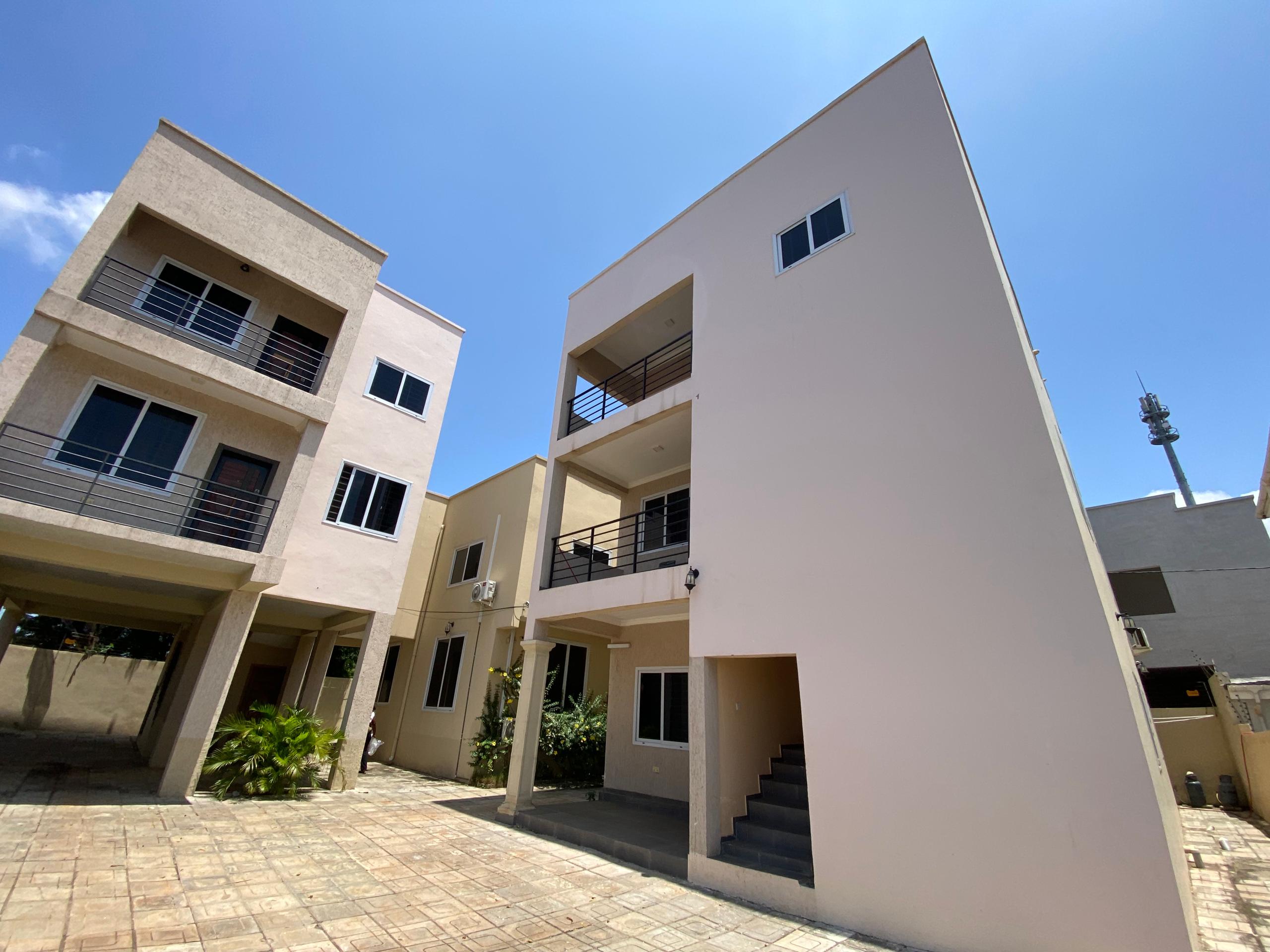 Three (3) Bedroom Apartment For Rent at Sakumono