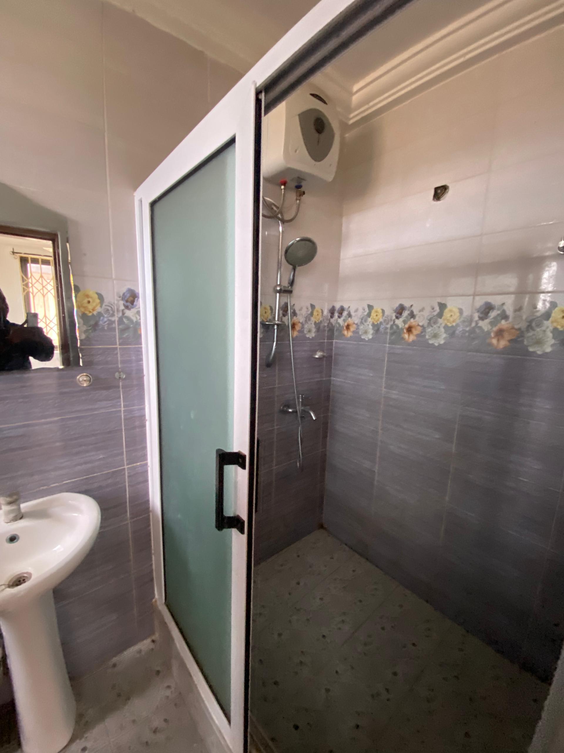 Three (3) Bedroom Apartment For Rent at Sakumono