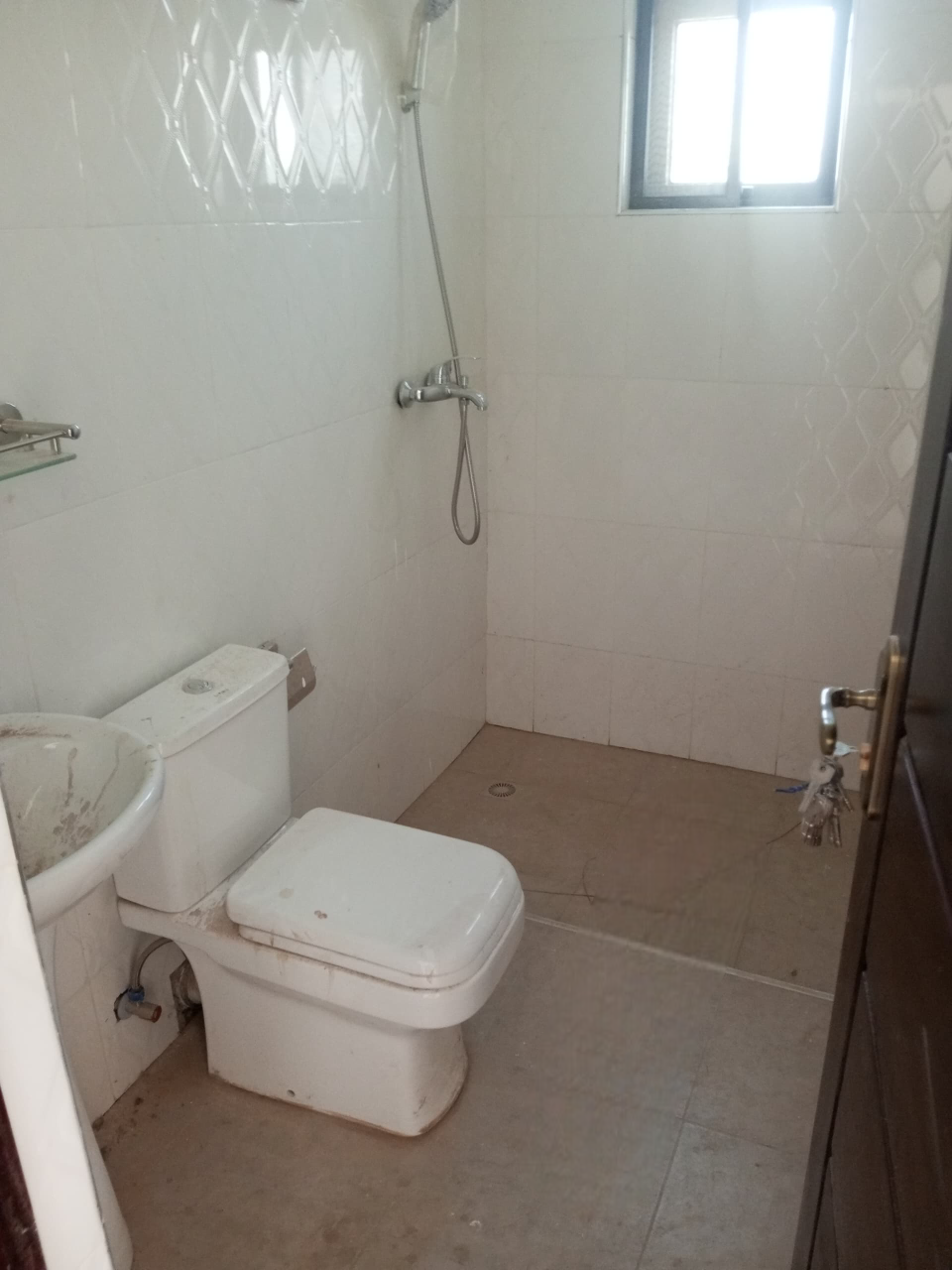 Two (2) Bedroom Apartment For Rent at Tema Community 25