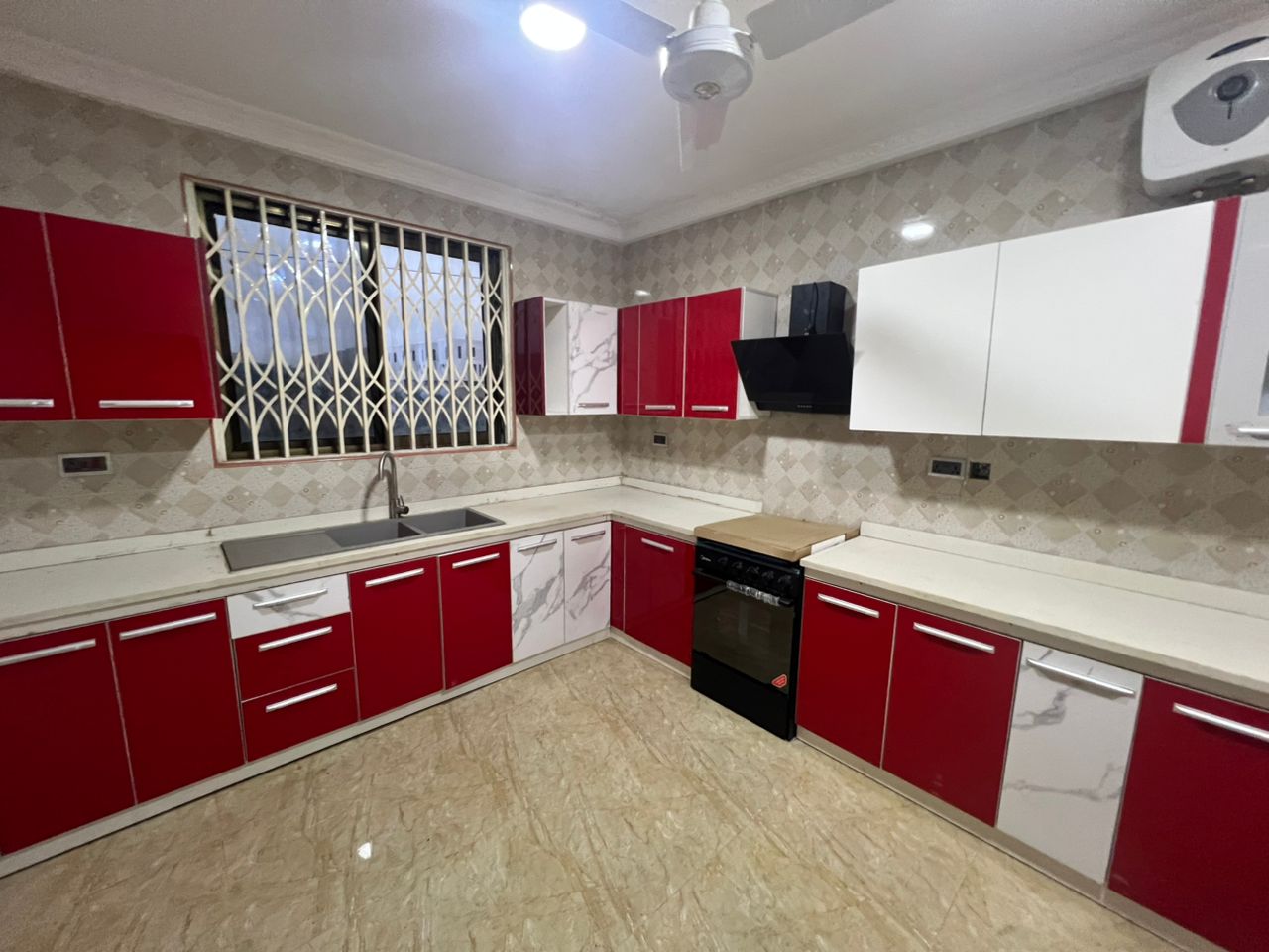Three (3) Bedroom Apartment For Rent at Tse Addo