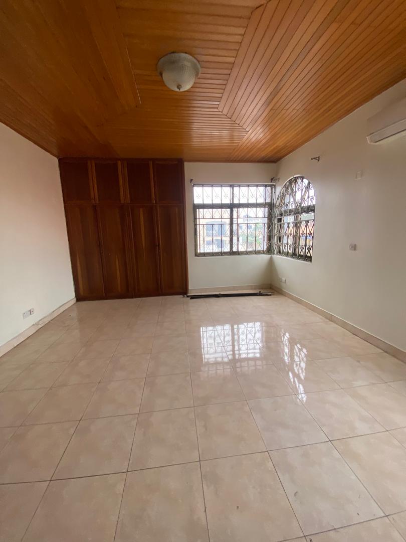 Three (3) Bedroom Apartments For Rent at Adjiringanor