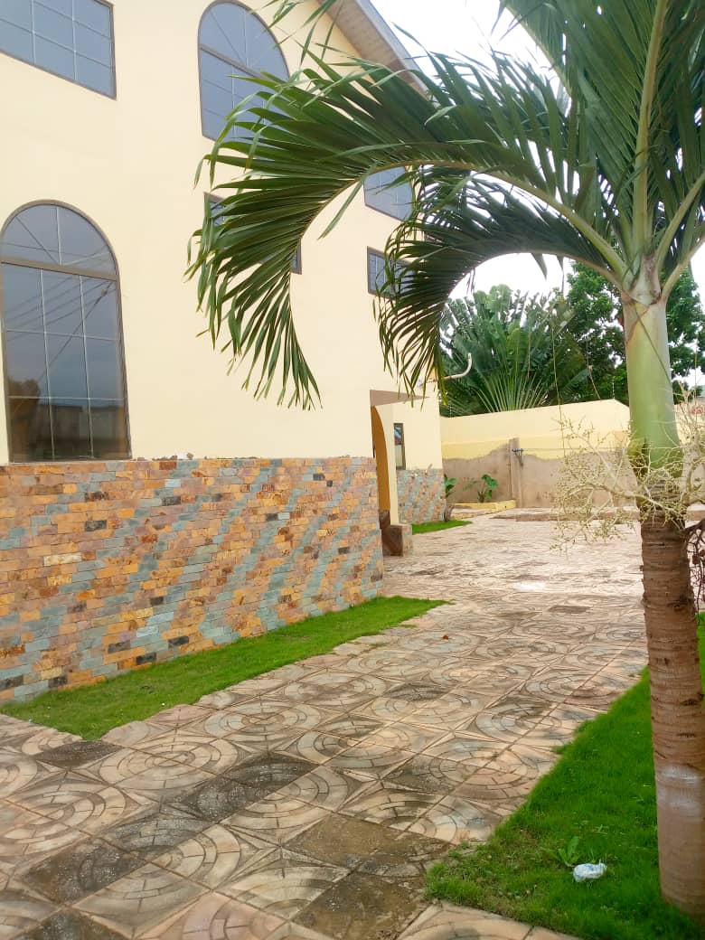 Three (3) Bedroom Apartments For Rent at Ofankor 