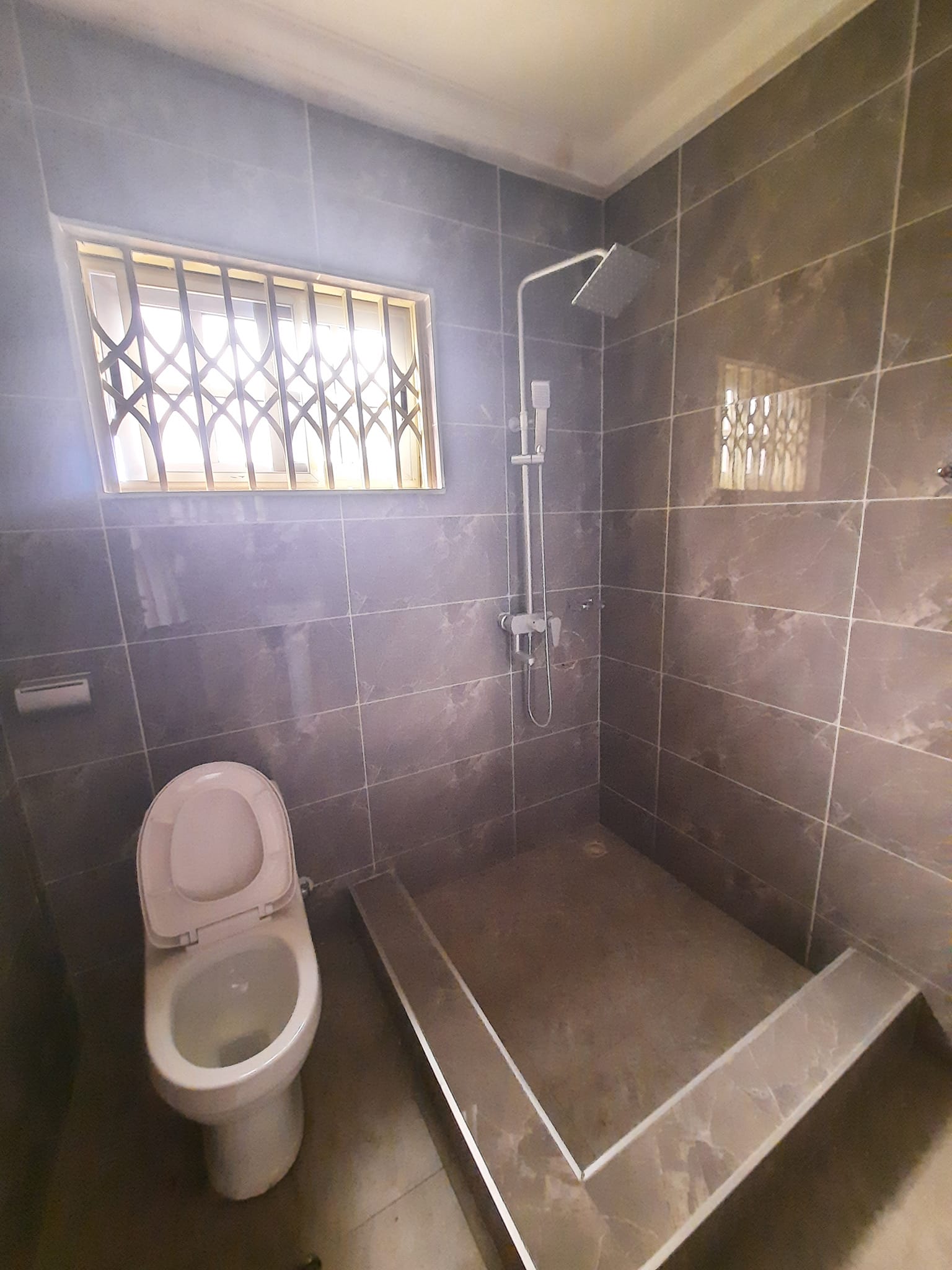 Three (3) Bedroom Apartments For Rent at Oyibi