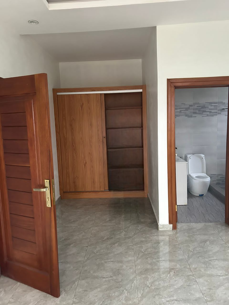 Three (3) Bedroom Apartments For Rent at Sowutuom