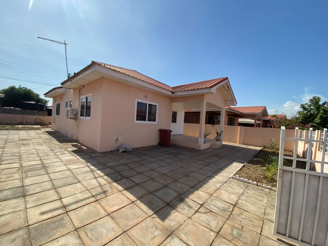 Three (3) Bedroom Detached House For Rent in a Gated Community at Tema Community 25