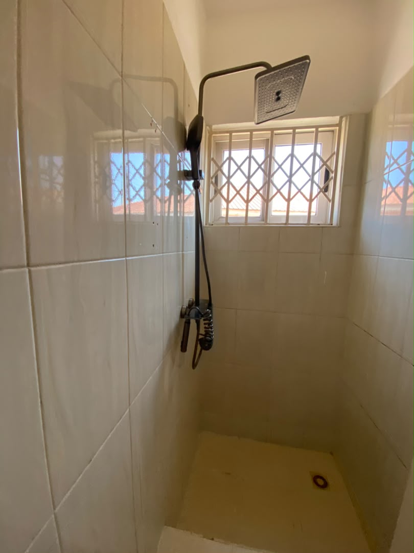 Three (3) Bedroom Detached House For Rent in a Gated Community at Tema Community 25