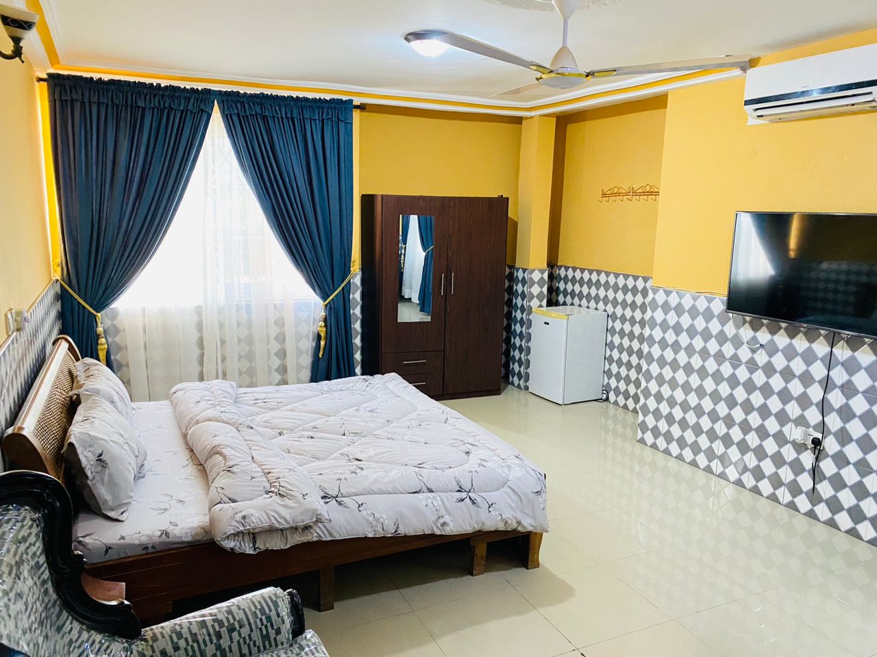 Three (3) Bedroom Fully Furnished House For Rent at Kwabenya