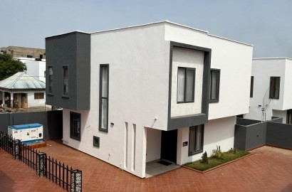 Three (3) Bedroom Fully Furnished Townhouse with Boys' Quarters For Rent at East Legon Adjiringanor 
