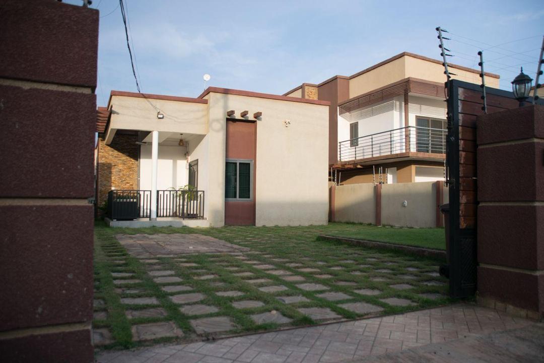 Three (3) Bedroom Furnished House For Rent at Oyarifa