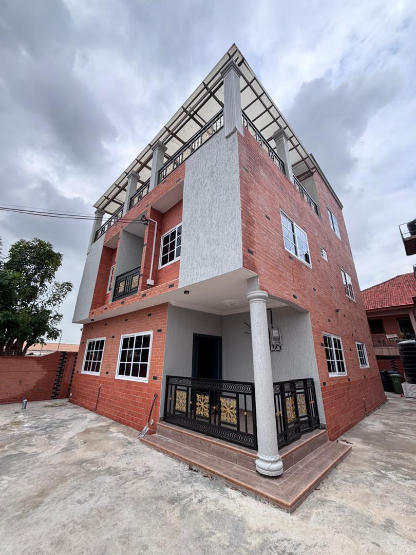 Three (3) Bedroom Furnished House For Rent at Sakumono