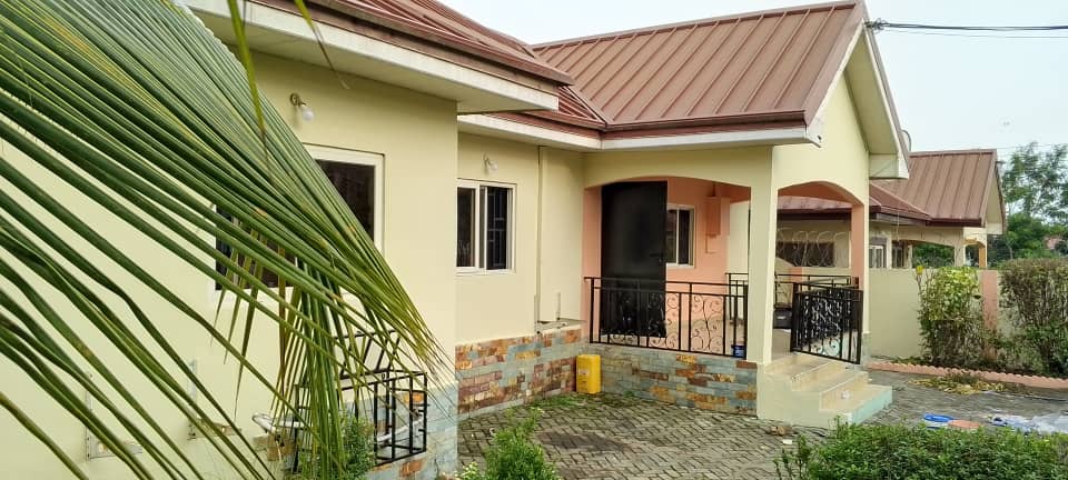 Three (3) Bedroom House For Rent at Amasaman