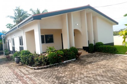 Three (3) Bedroom House for Rent at Kwabenya