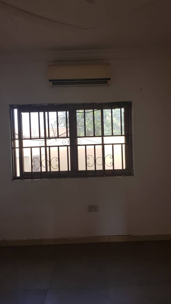 Three (3) Bedroom House For Rent at Lakeside