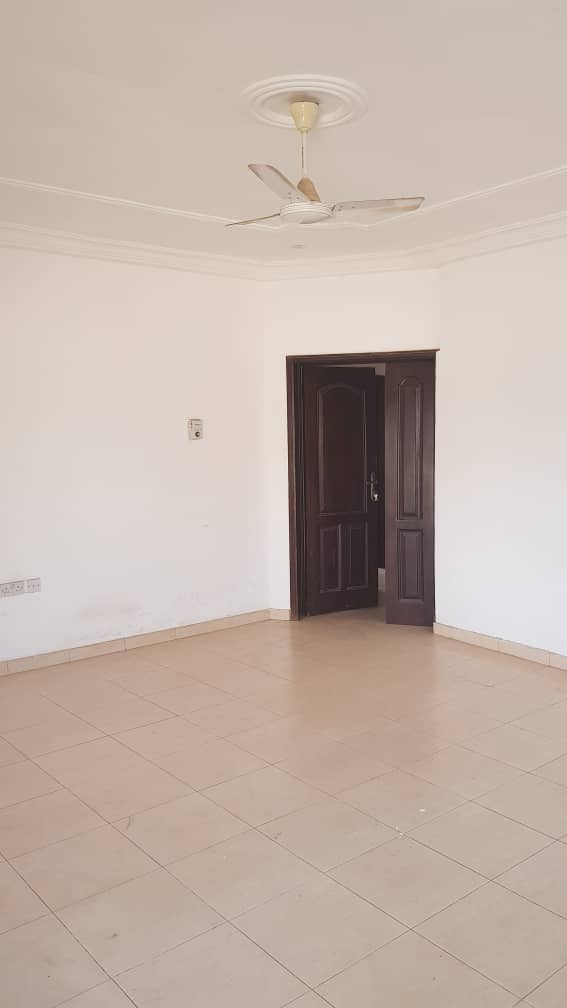 Three (3) Bedroom House For Rent at Lakeside