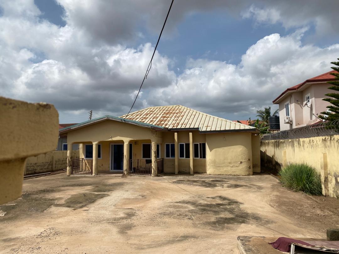 Three (3) Bedroom House For Rent at Spintex