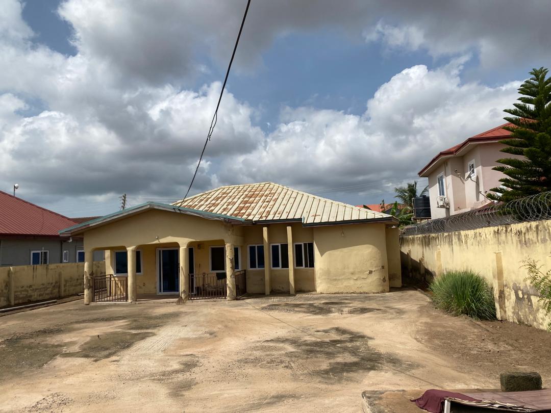 Three (3) Bedroom House For Rent at Spintex