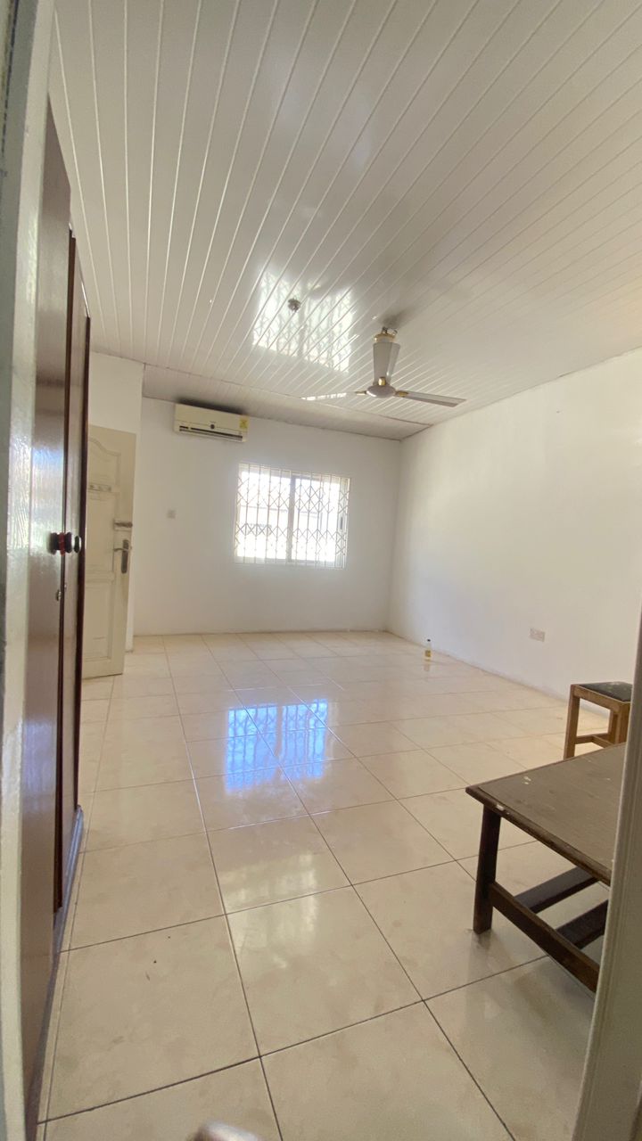 Three (3) Bedroom House For Rent at Tema Community 25