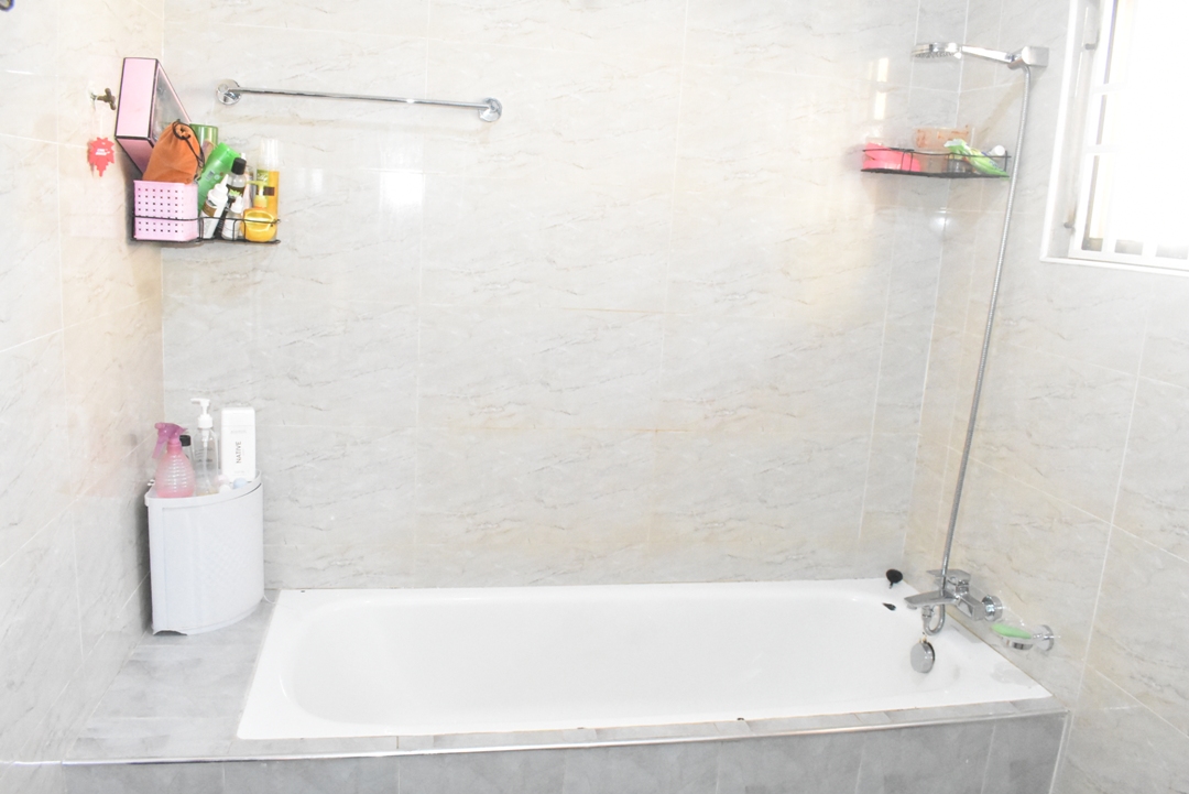 Three (3) Bedroom House For Sale at Ashongman 