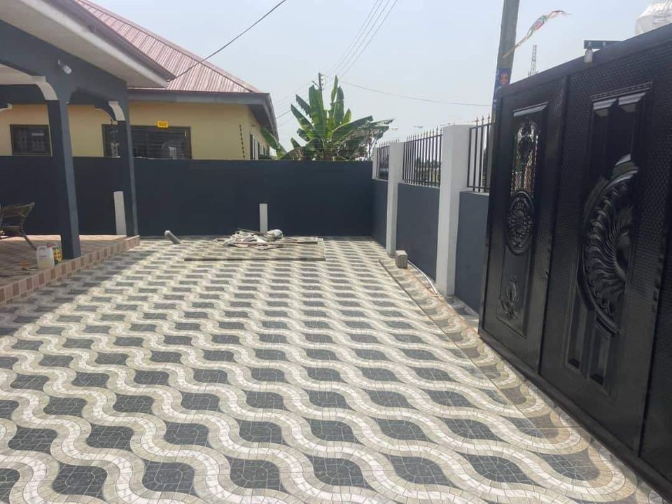 Three (3) Bedroom House For Sale at Kasoa Kakraba