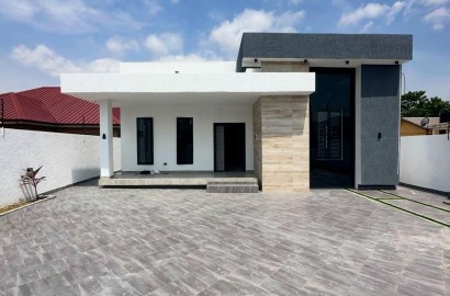 Three (3) Bedroom House For Sale at Lakeside Estate