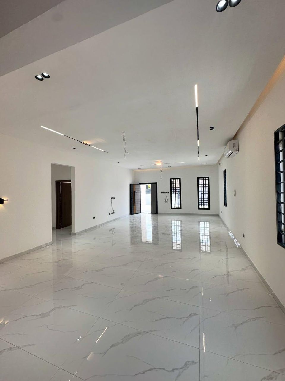 Three (3) Bedroom House For Sale at Lakeside Estate