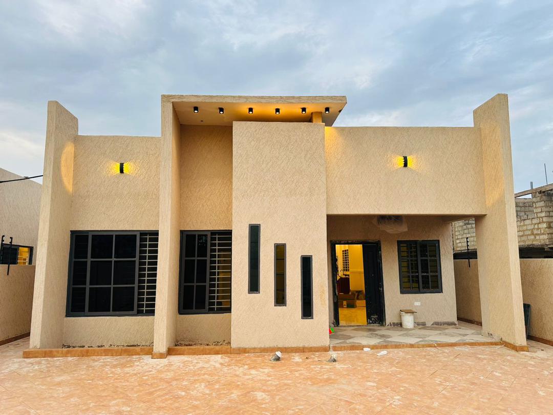 Three (3) Bedroom House For Sale at Lakeside Estate