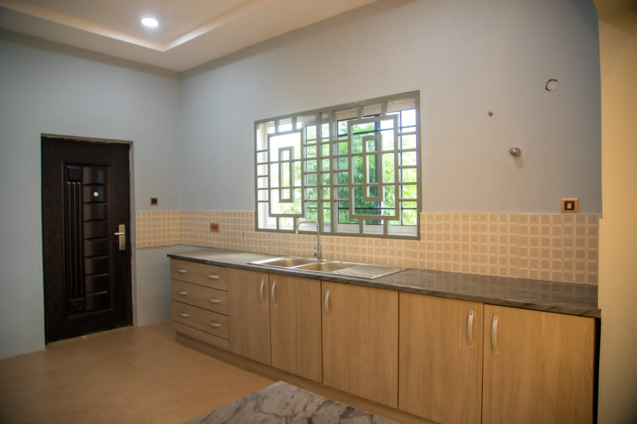 Three (3) Bedroom House For Sale at Ofankor