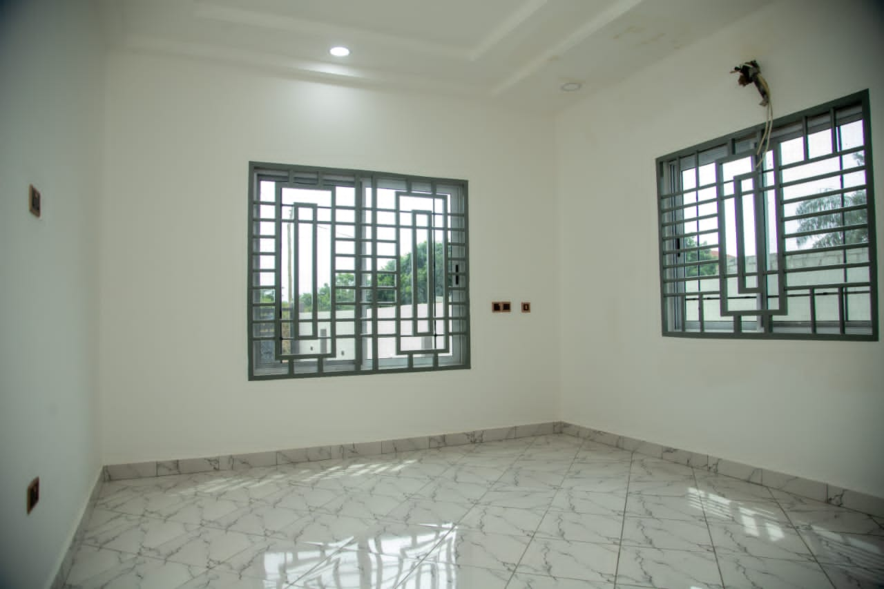 Three (3) Bedroom House For Sale at Ofankor