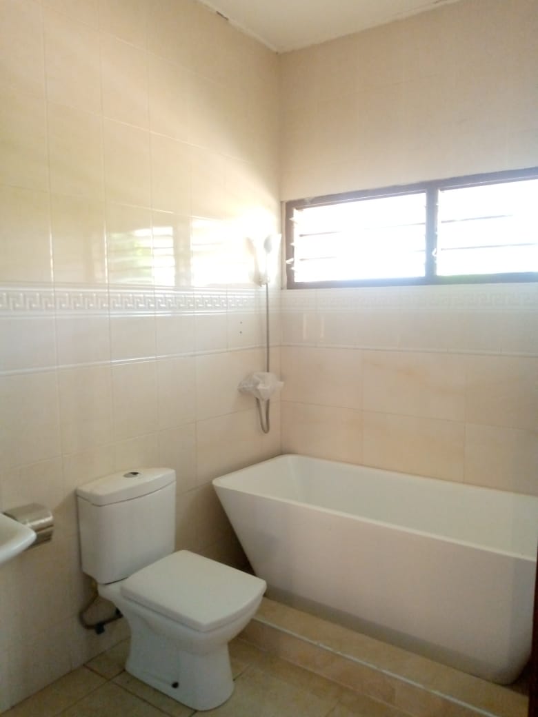 Three (3) Bedroom House For Rent at Pokuase ACP