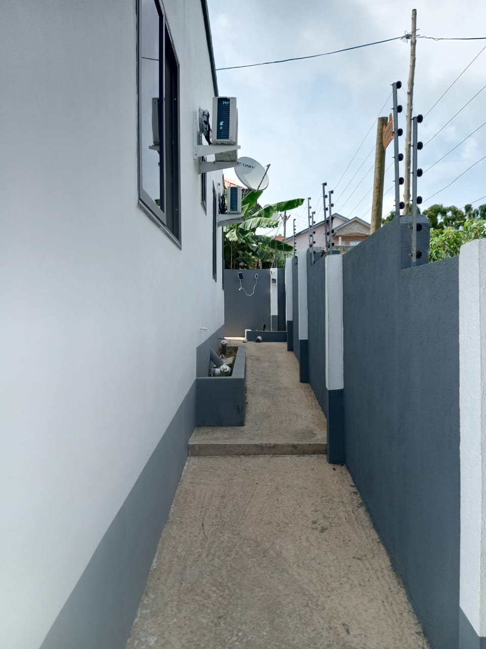 Three (3) Bedroom House with 1-Bedroom Outhouse For Sale at Ashongman Estate