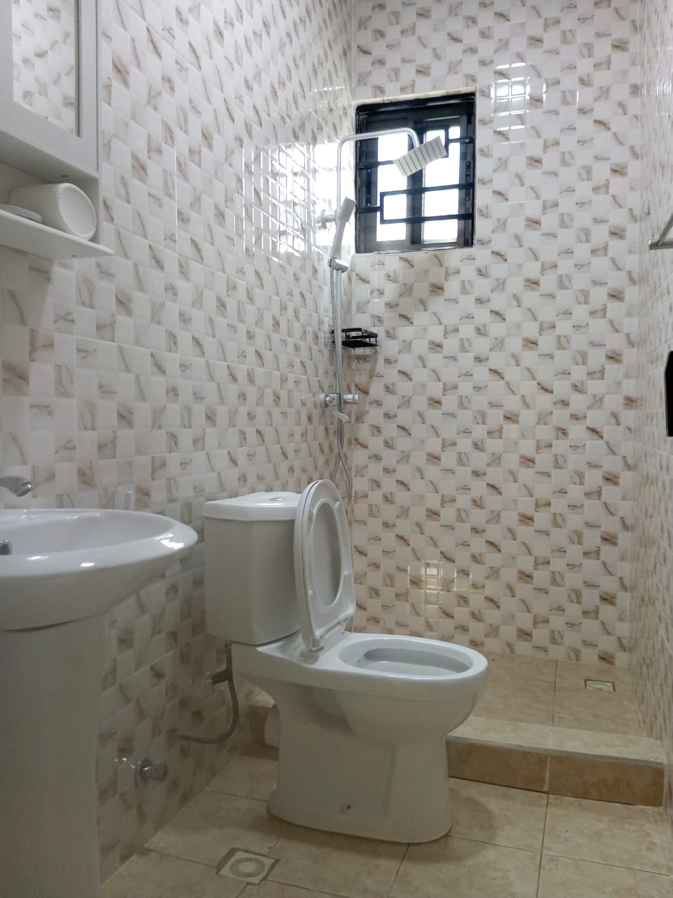 Three (3) Bedroom House with 1-Bedroom Outhouse For Sale at Ashongman Estate