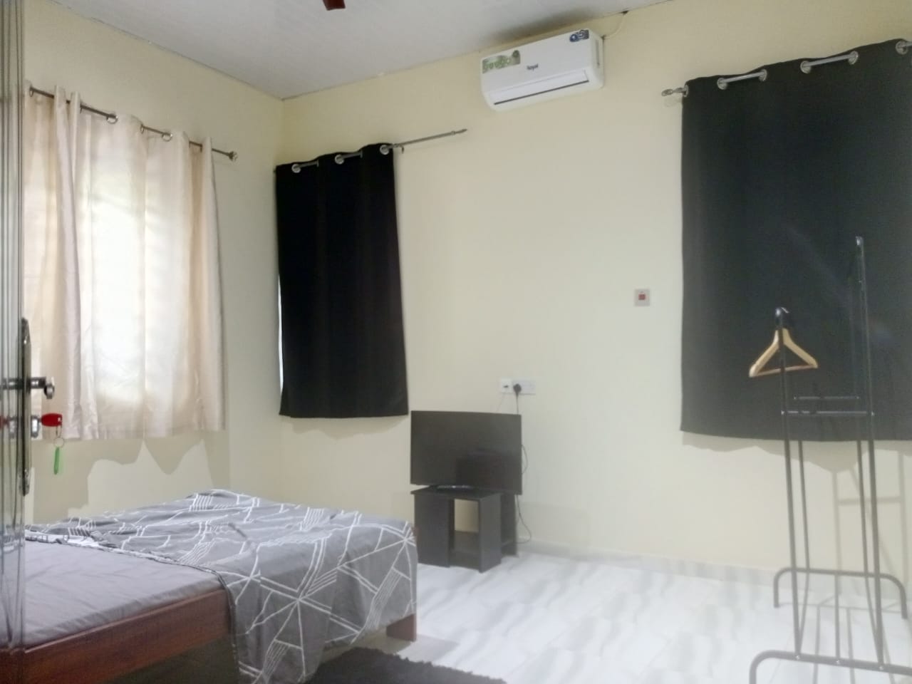 Three (3) Bedroom House with 1-Bedroom Outhouse For Sale at Ashongman Estate