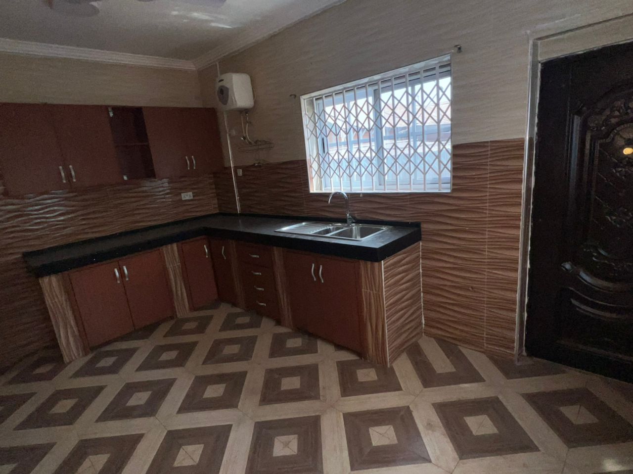 Three (3) Bedroom House with Boys Quarters For Rent at Mamprobi