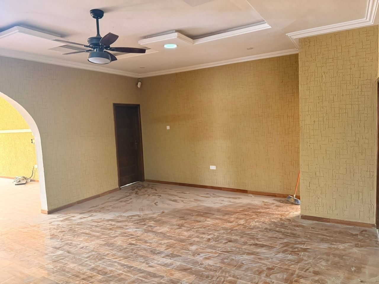 Three (3) Bedroom House with Swimming Pool For Sale at Lakeside
