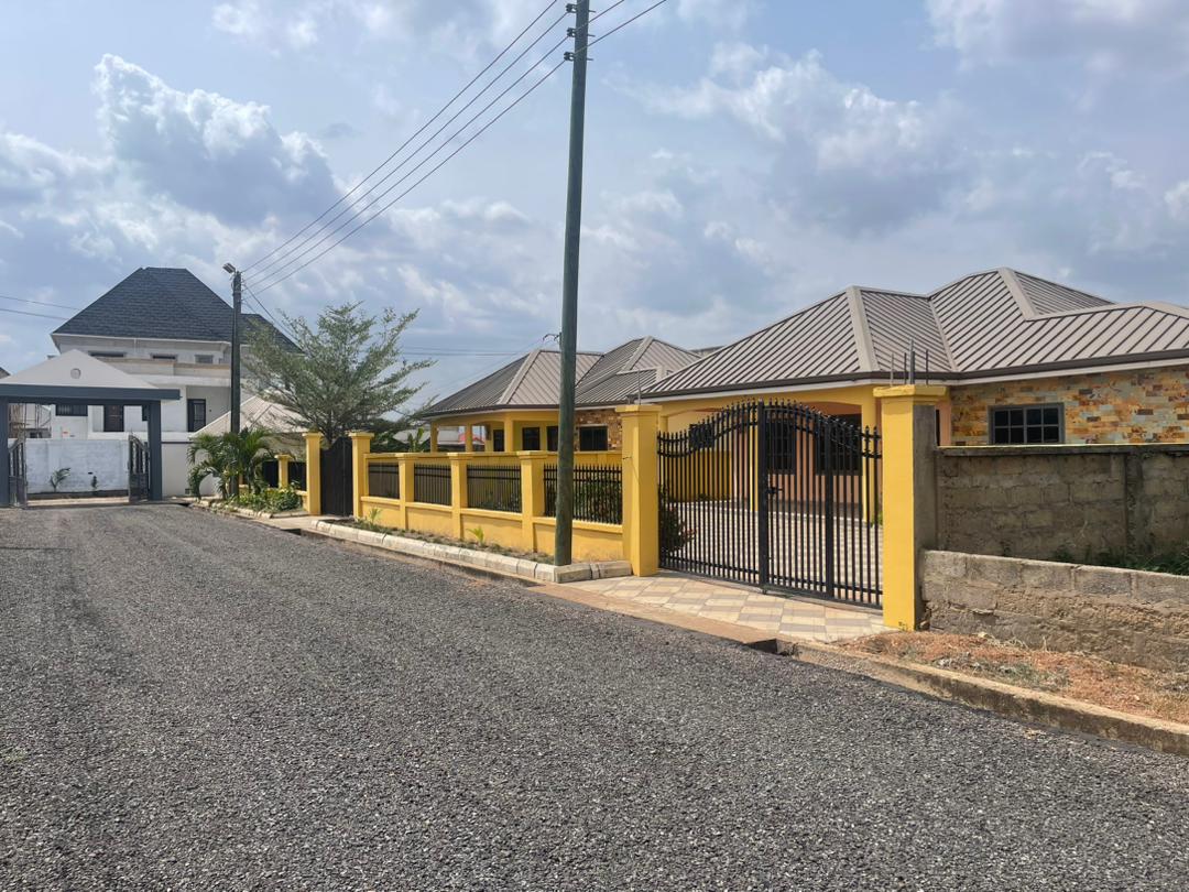 Three (3) Bedroom Houses For Sale at Oyibi