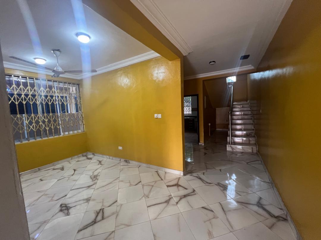 Three (3) Bedroom Semi-detached House For Rent at Abokobi