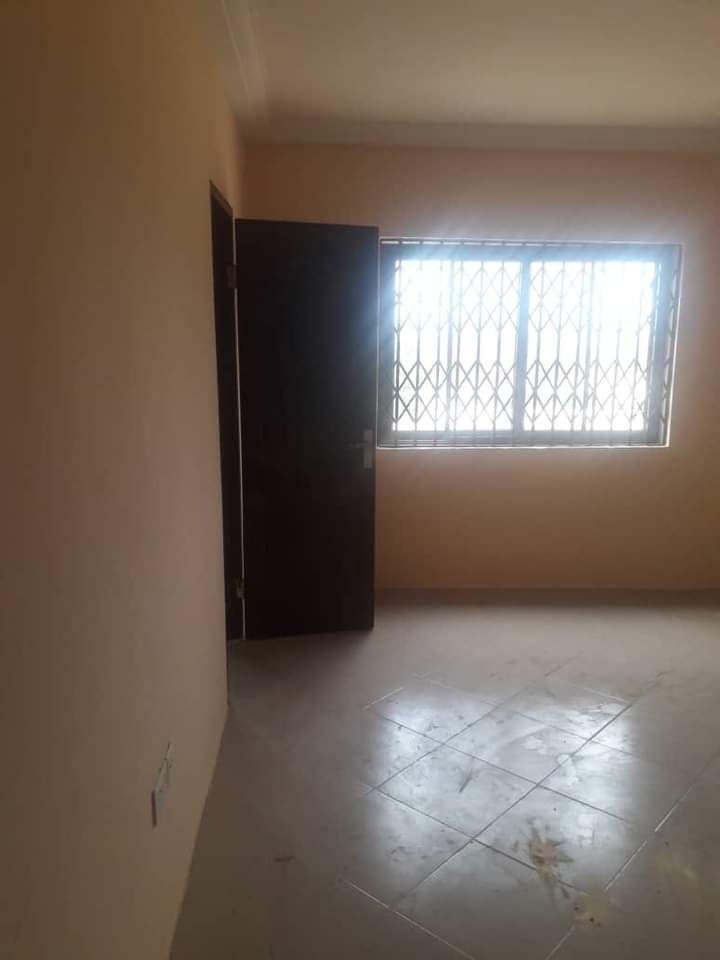 Three (3) Bedroom Semi-detached House For Rent at Agbogba