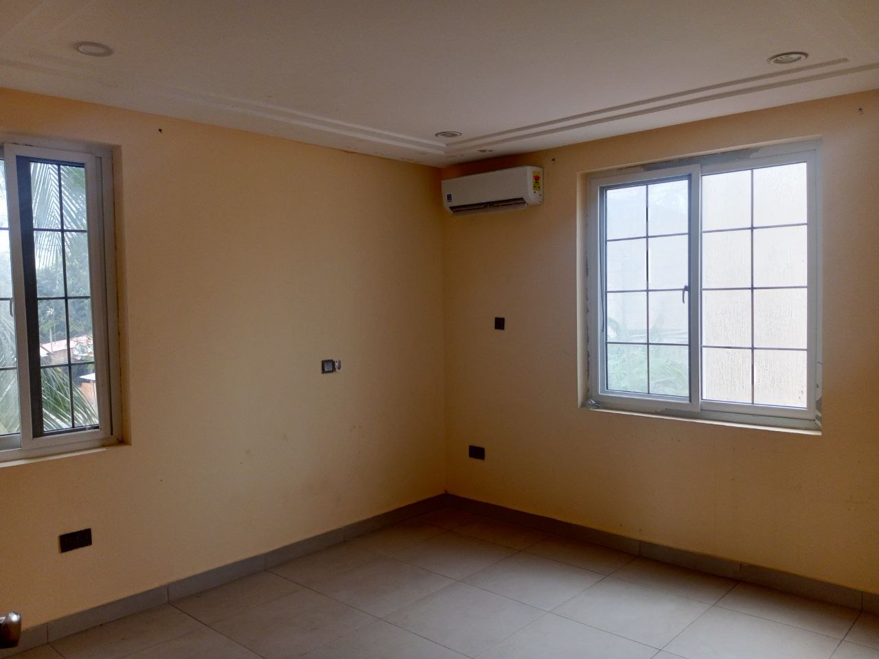Three (3) Bedroom Semi-detached House For Rent at Agbogba
