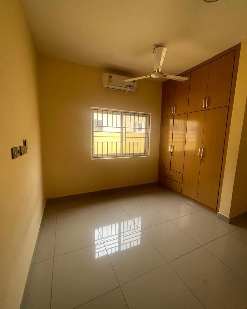 Three (3) Bedroom Semi-detached House For Rent at Tema Community 25