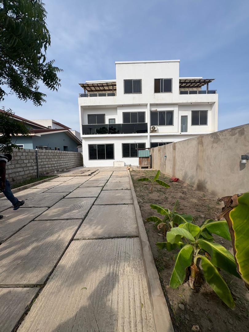 Three (3) Bedroom Semi-detached House For Rent at Tse Addo