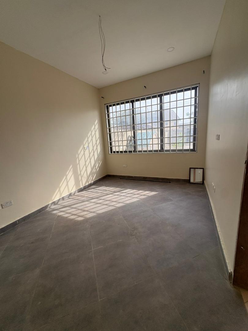 Three (3) Bedroom Semi-detached House For Rent at Tse Addo