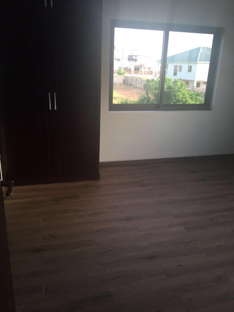 Three (3) Bedroom Semi-detached House For Rent at Tse Addo