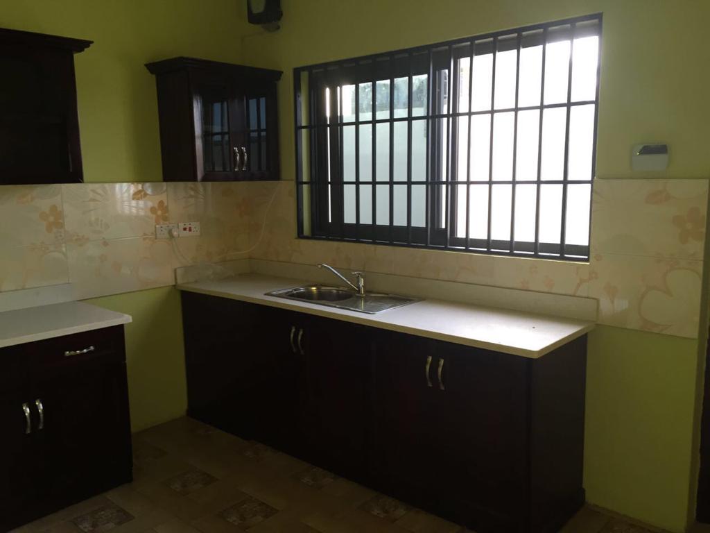 Three (3) Bedroom Semi-detached House For Rent at Tse Addo