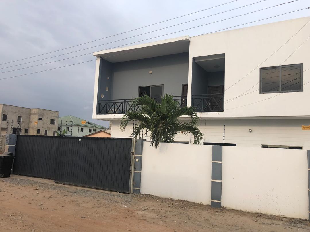 Three (3) Bedroom Semi-detached House For Rent at Tse Addo