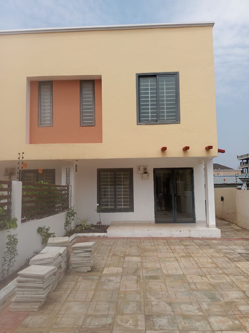 Three (3) Bedroom Semi-detached House with Boys' Quarters For Rent at East Legon Adjiringanor