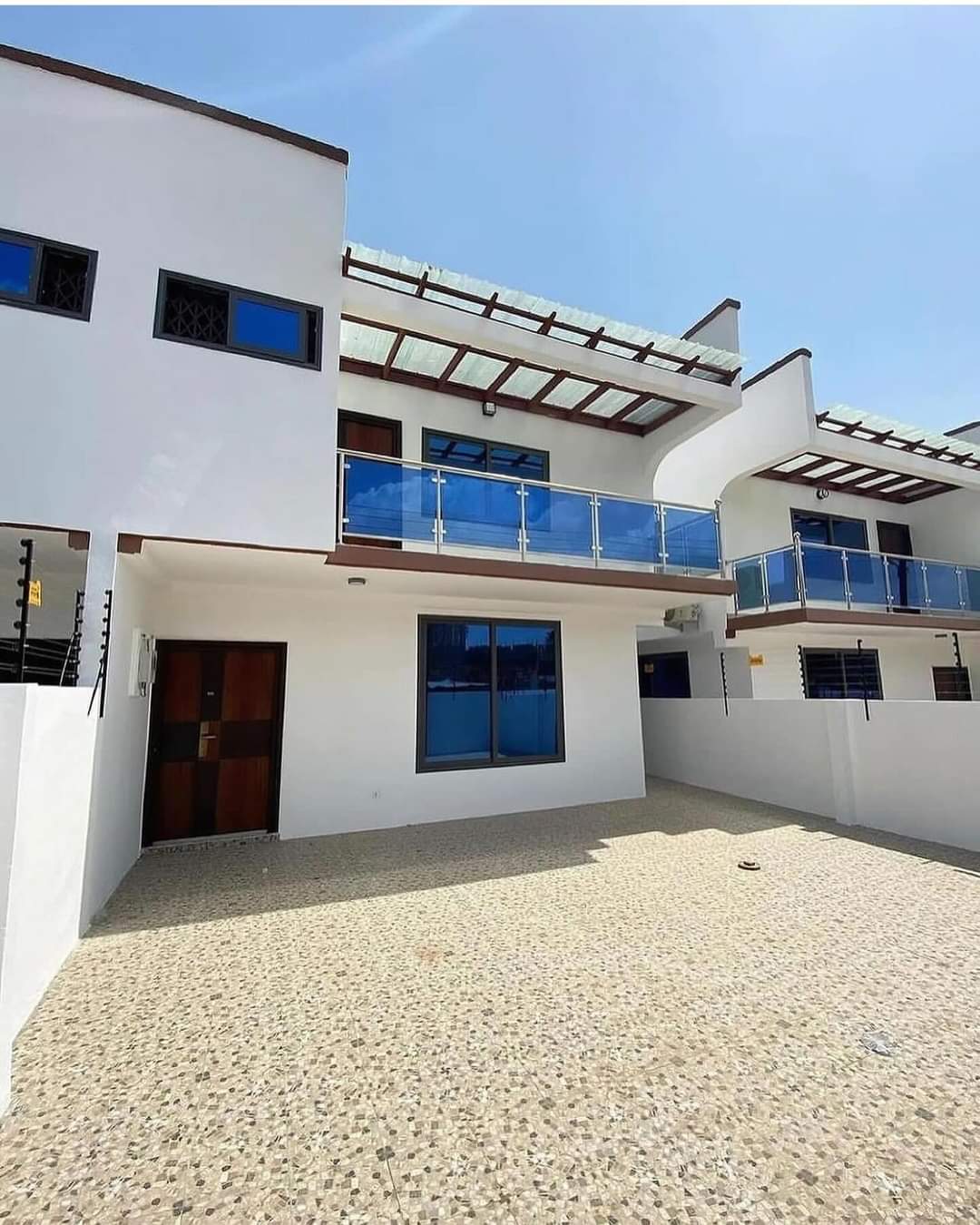 Three (3) Bedroom Semi-detached Townhouse For Rent at Oyarifa