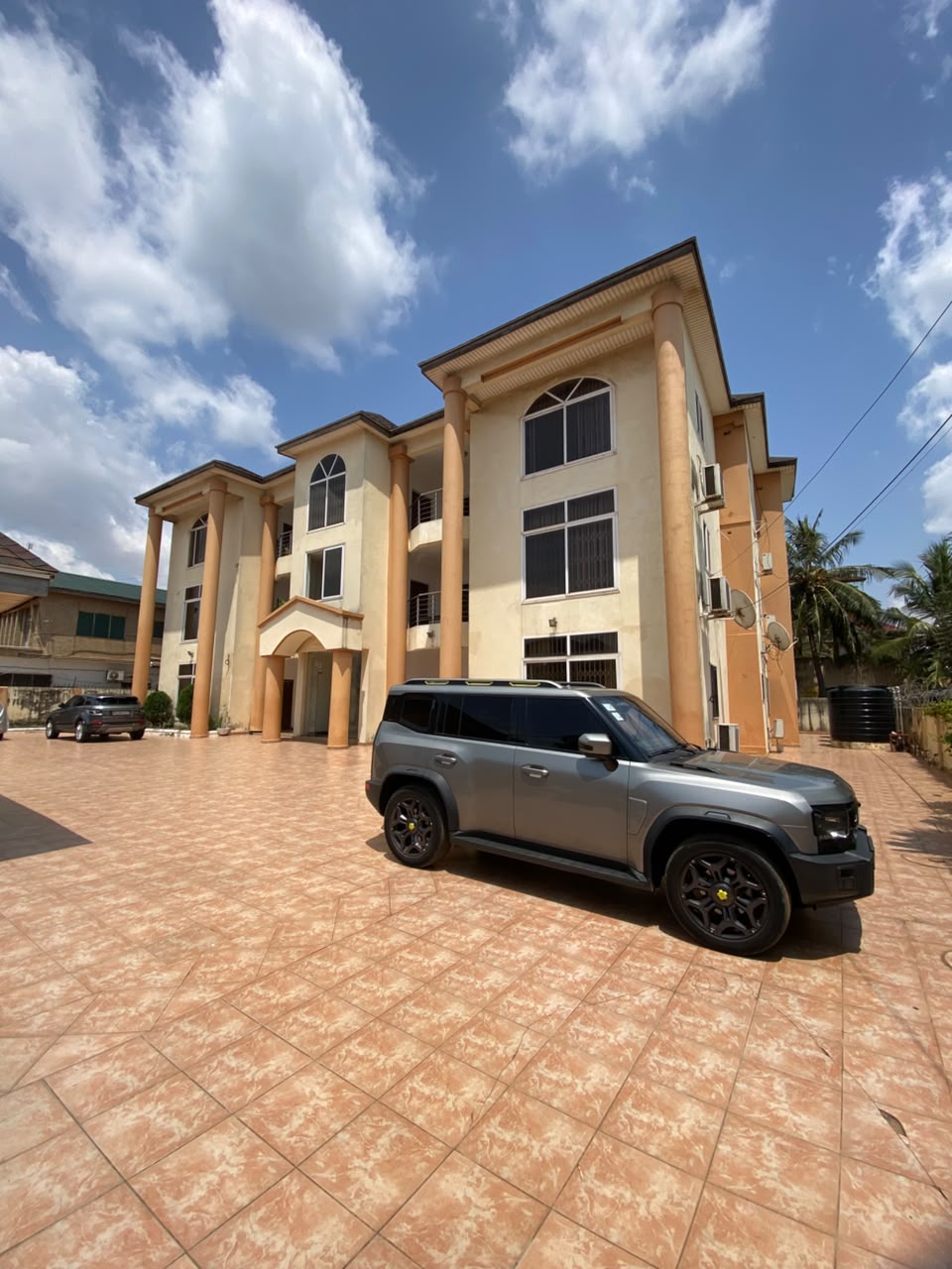 Three (3) Bedroom Semi-furnished Apartment For Rent at Dzorwulu